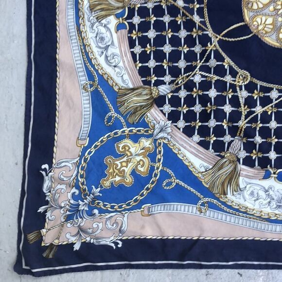Vintage Pierre Balmain silk scarf - Picture 8 of 12